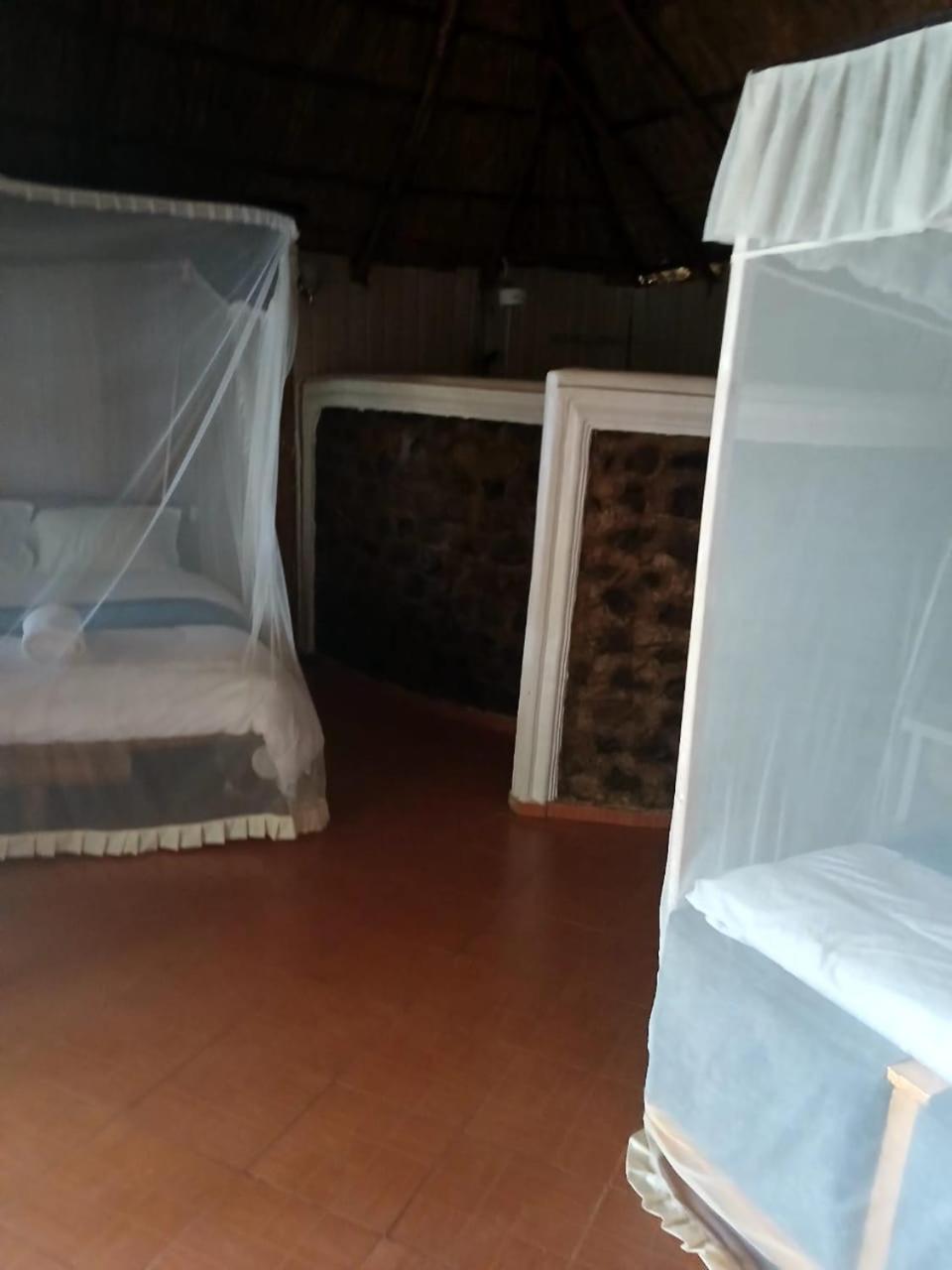 Ches Bay Resort Nangina Exterior foto